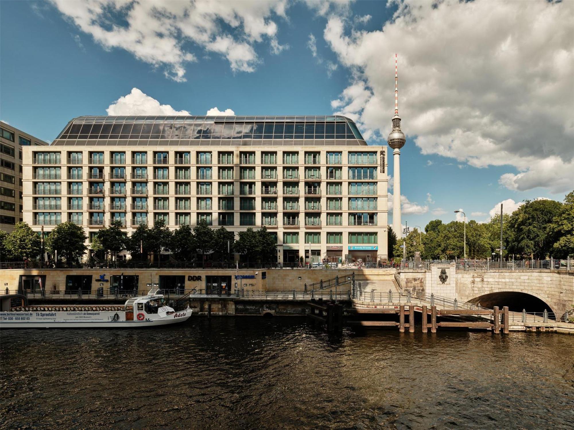 Radisson Blu Hotel, 5*