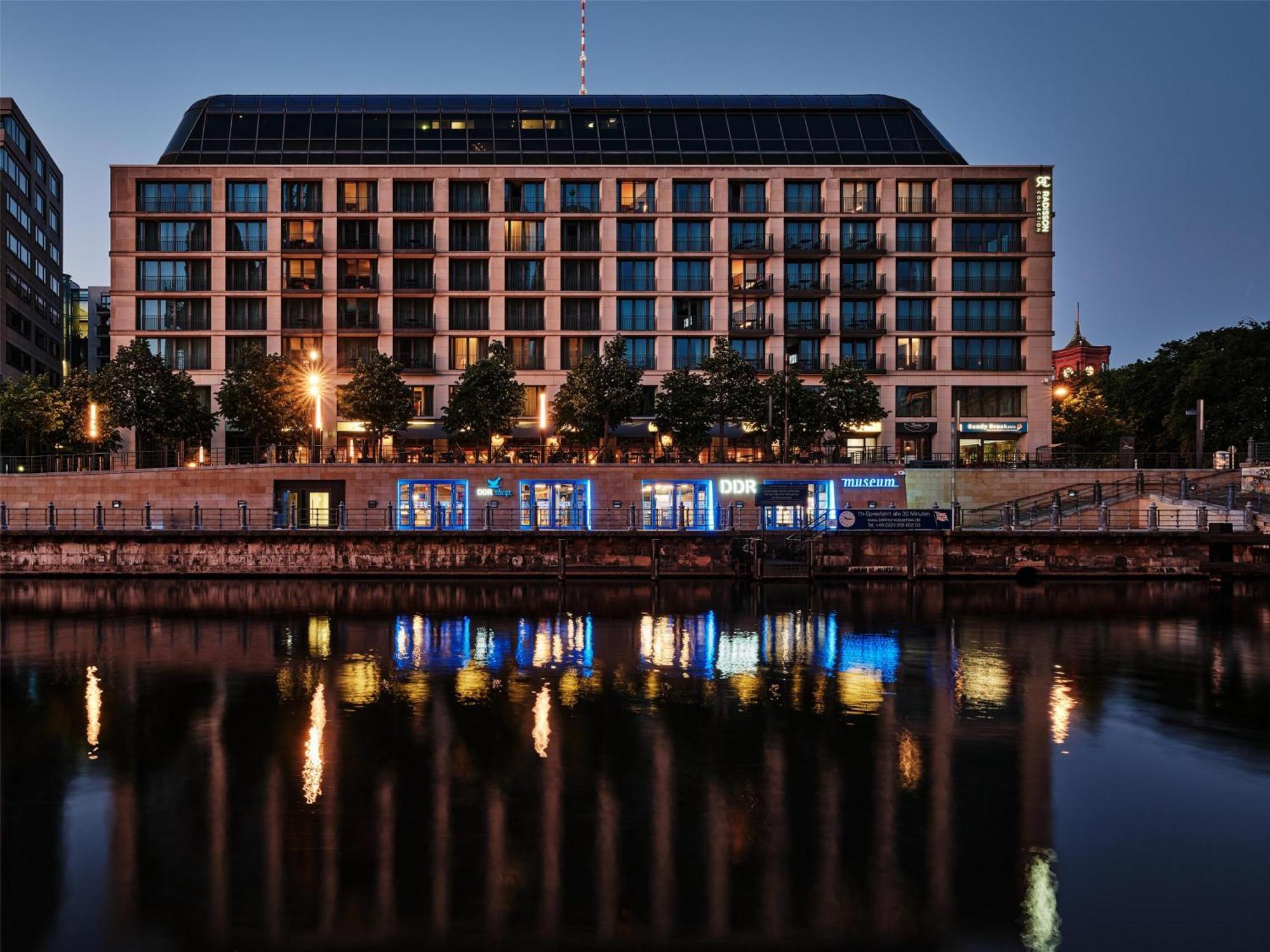 Radisson Blu Hotel, Hotel