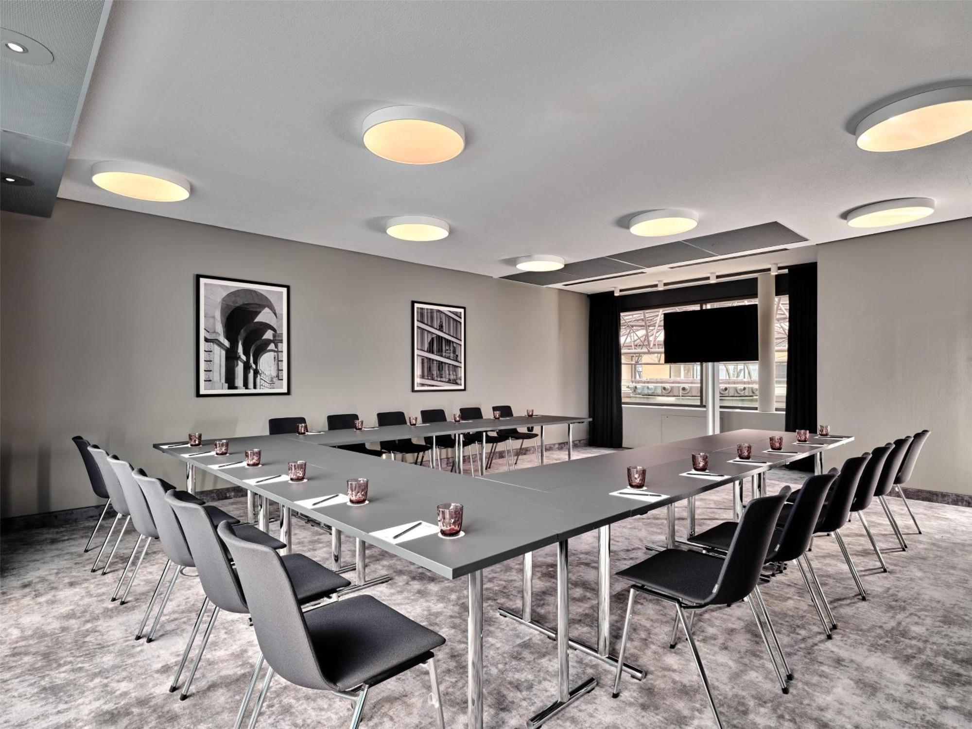 Radisson Blu Hotel, 5*