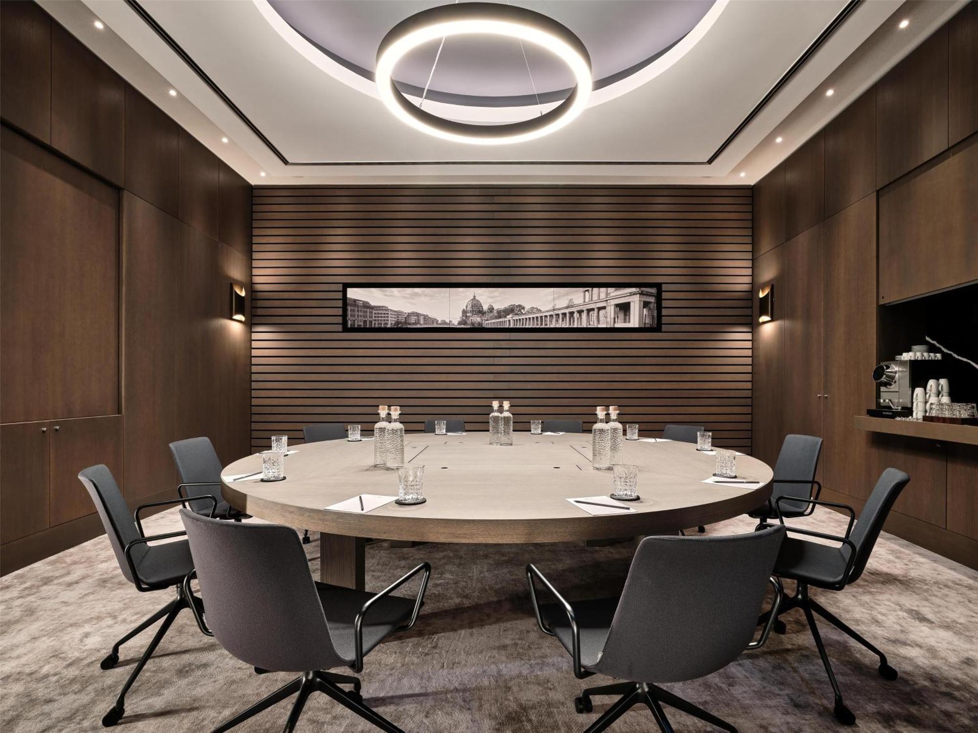 Radisson Blu Hotel, Hotel