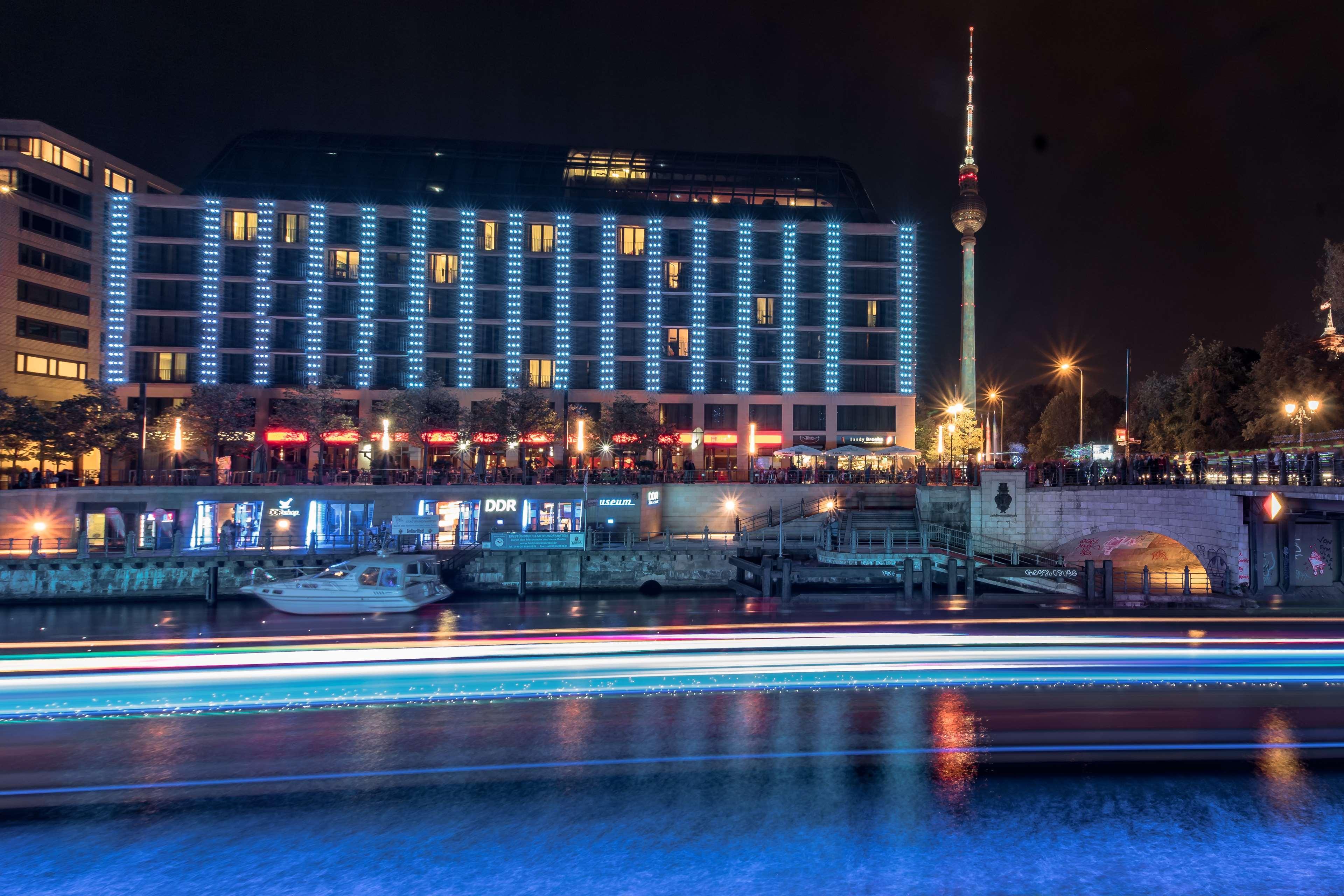 Radisson Collection Hotel, Hotel