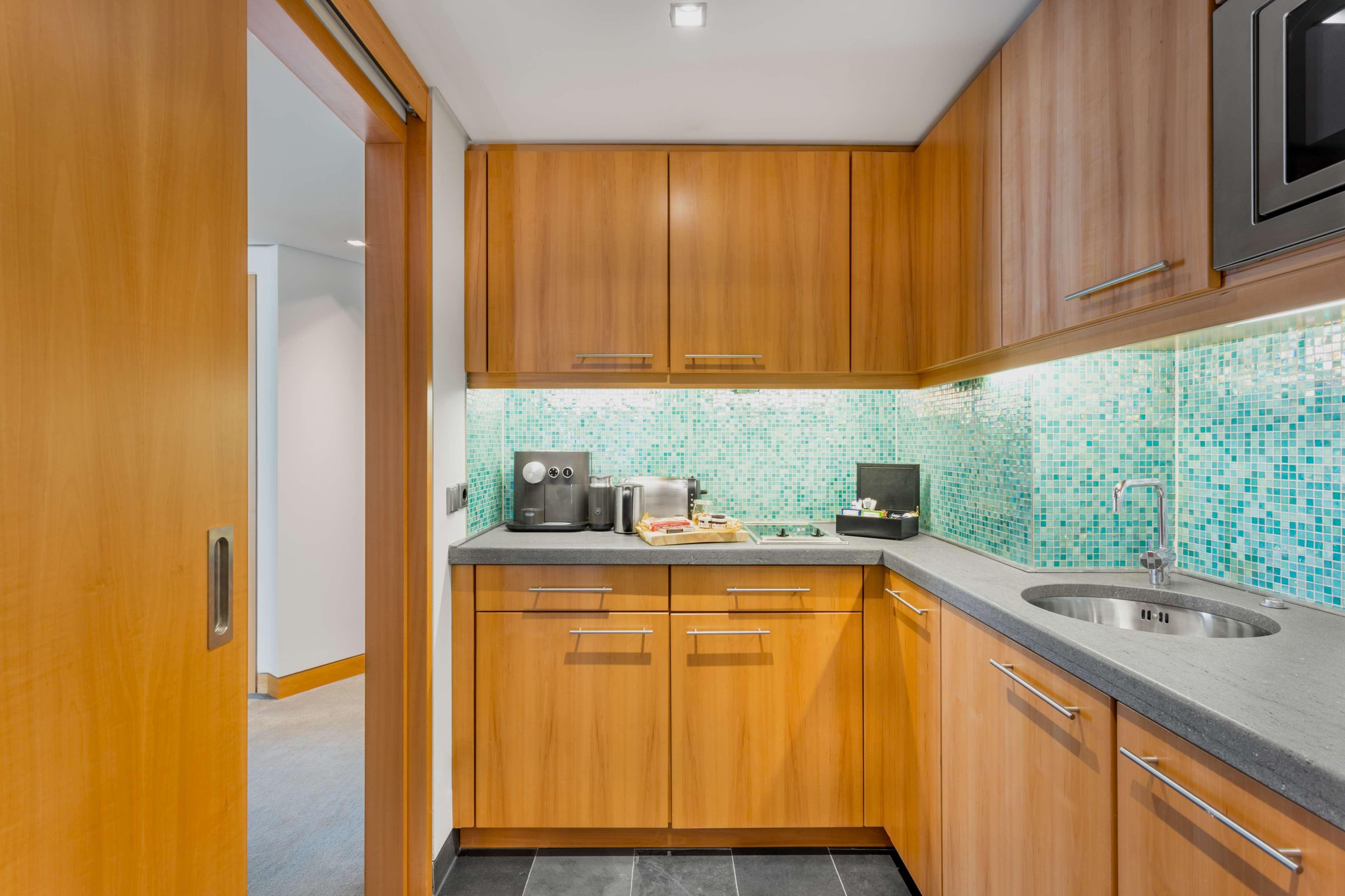 Radisson Collection Hotel, Hotel