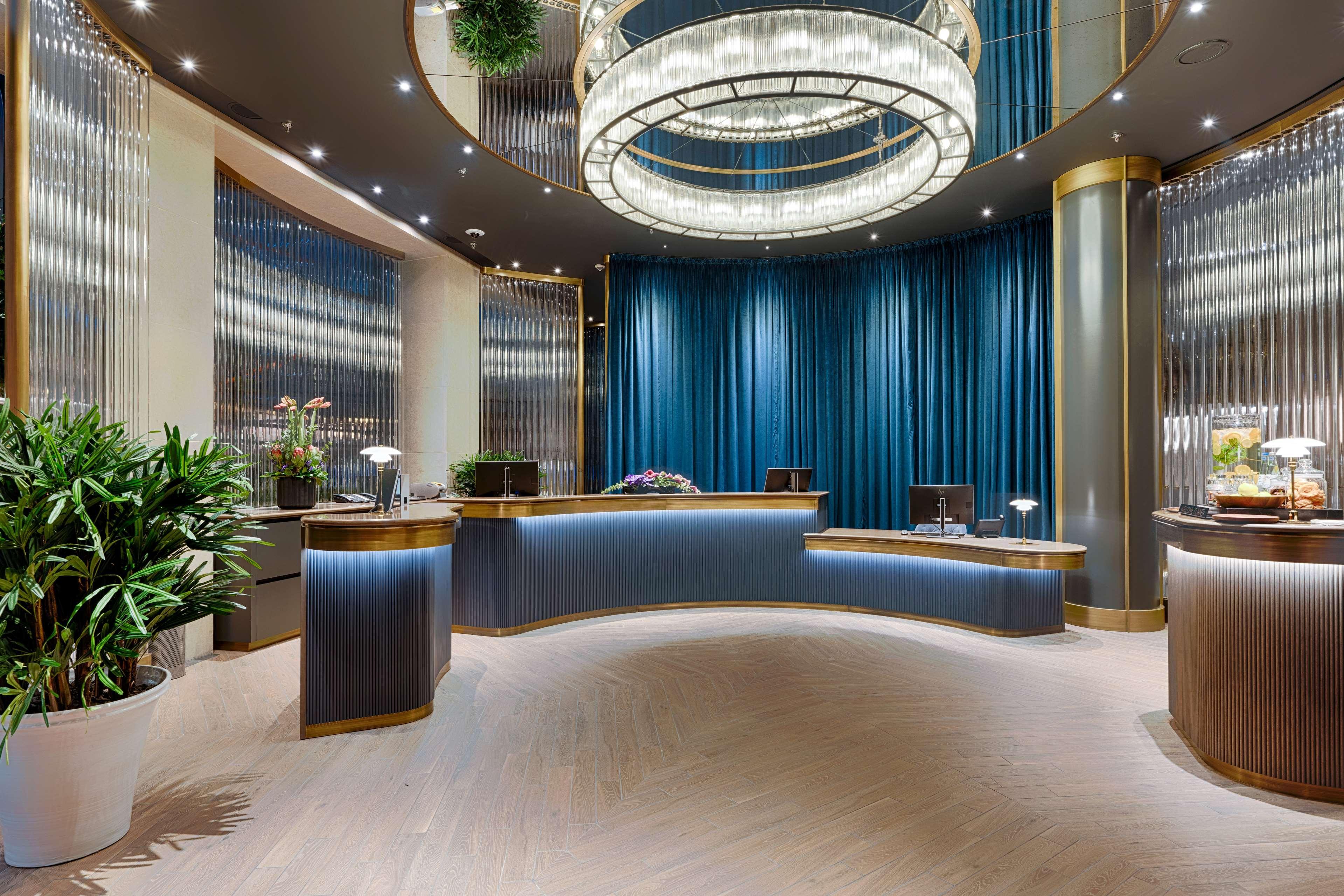 Hotel Radisson Collection Hotel, 5*