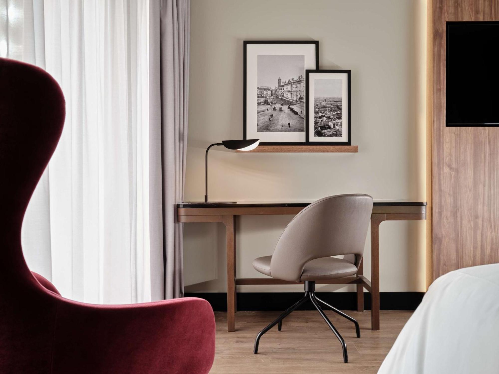 Radisson Collection Hotel, Hotel