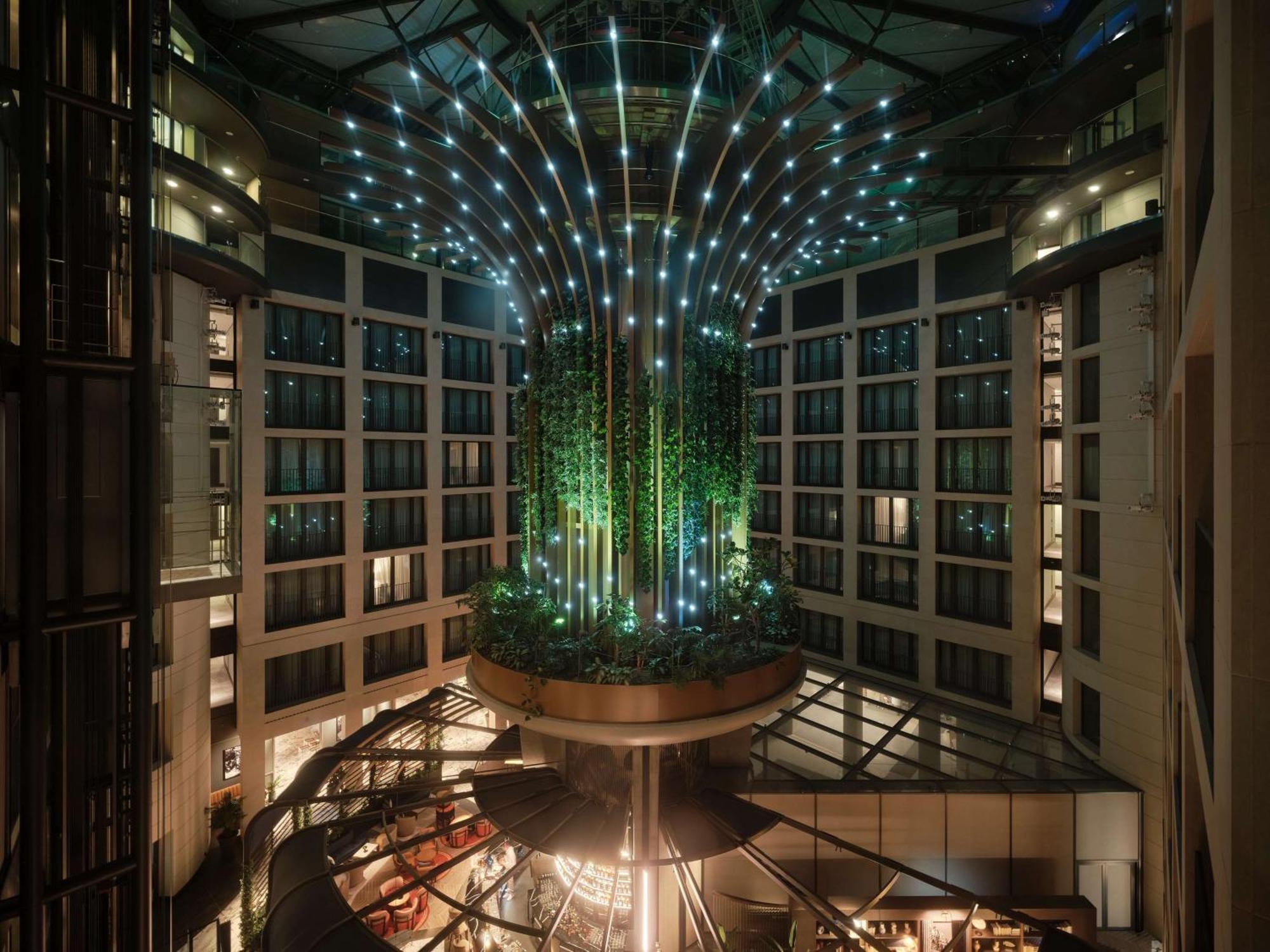 Hotel Radisson Collection Hotel, 5*