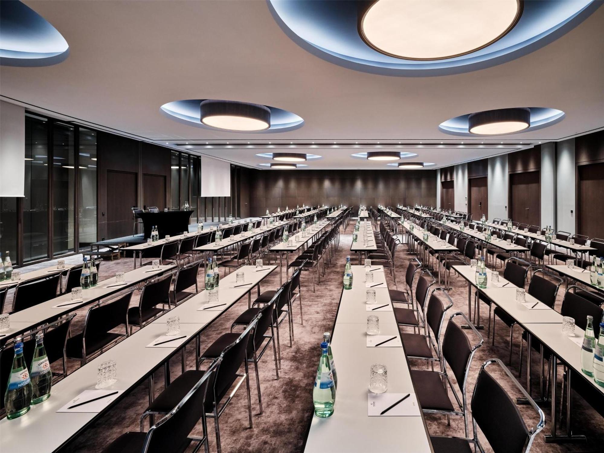Radisson Collection Hotel, 5* Berlin