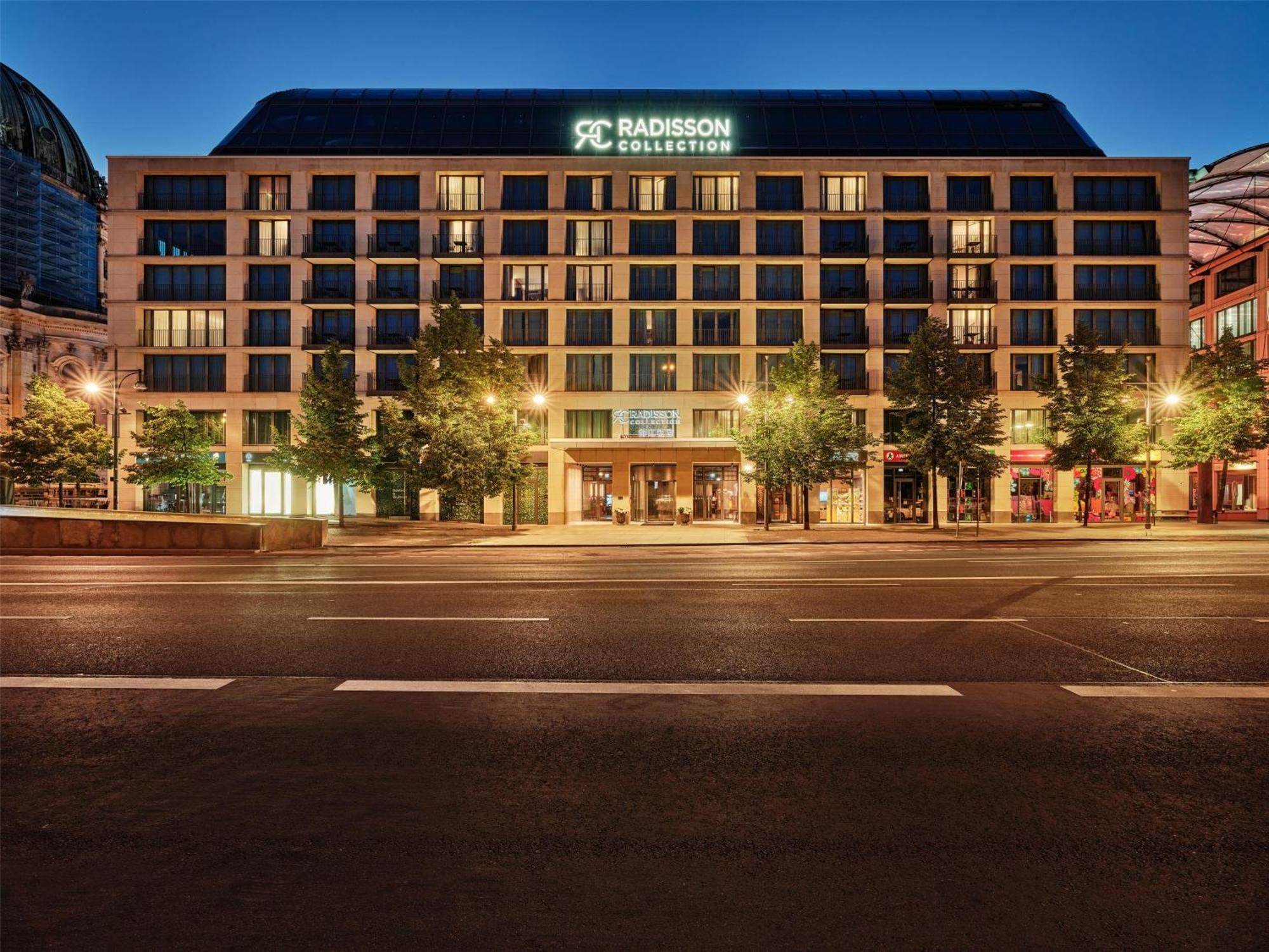 Radisson Collection Hotel, Hotel